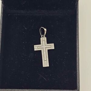Silver Cross Pendant 925 Moissanite